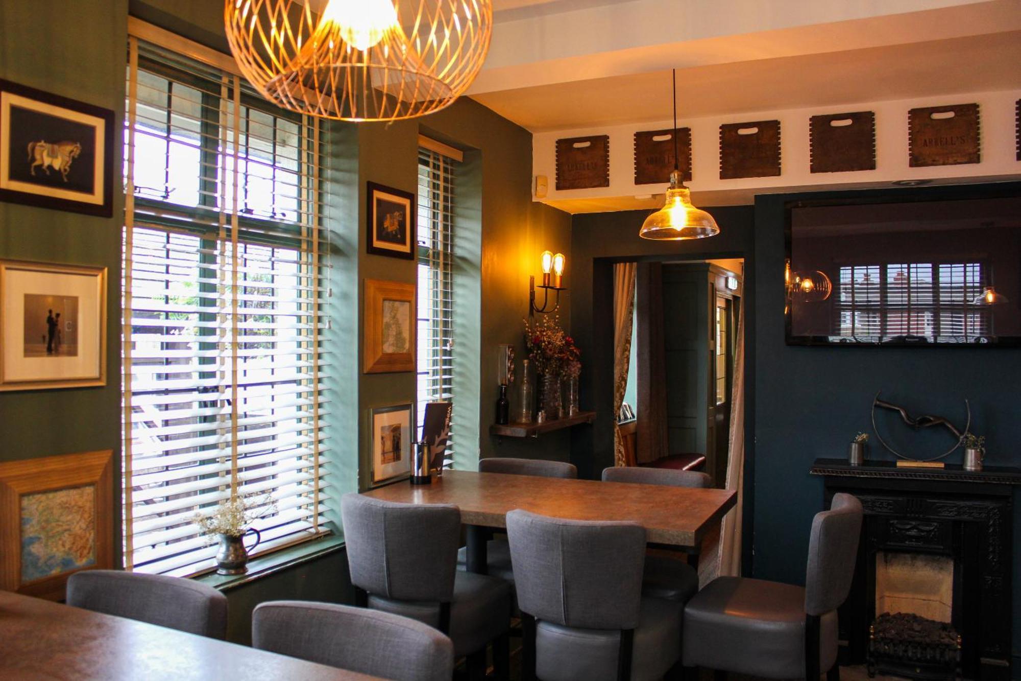 The White Hart Hotel Swindon Kültér fotó